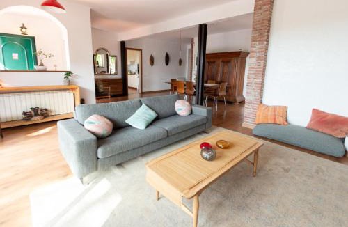 Castelldefels Villa | Sun & Sand Sanctuary - 2km to beach and 20km BCN!