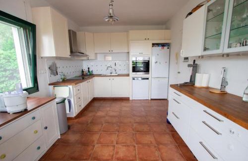 Castelldefels Villa | Sun & Sand Sanctuary - 2km to beach and 20km BCN!