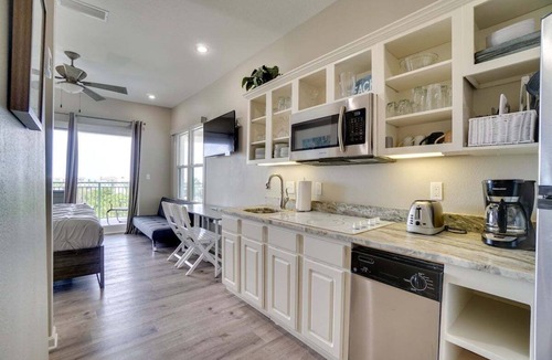 Rosemary Beach Condo | Sun Seeker 30A 400-Balcony-Sleeps 3