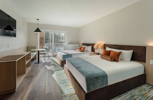 Stowe Area Hotel | Sun & Ski Inn And Suites