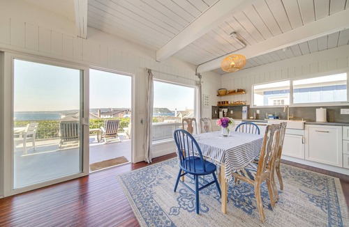 Langley Cabin | Sun-Soaked Sandy Point Haven w/Beach Access!
