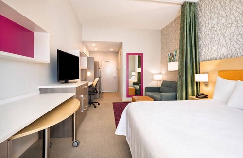 Roswell Hotel | Sun-soaked Stay: 3 Family-friendly Units w/Kitchenette and FREE Breakfast.