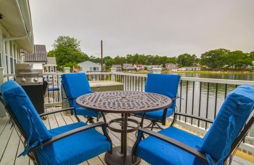 Wareham Center House | Sun-Soaked Wareham Cottage with River Access!