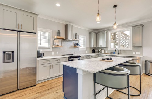 Wilmington Beach Apartment | Sun, Surf & Group Fun in Carolina Beach! Luxe Home