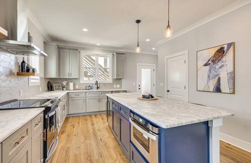 Wilmington Beach Apartment | Sun, Surf & Group Fun in Carolina Beach! Luxe Home