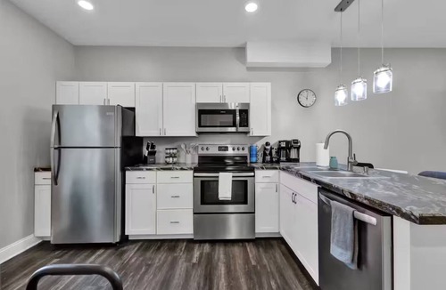 St. Joseph Apartment | Sun Valley Flats, No Steps