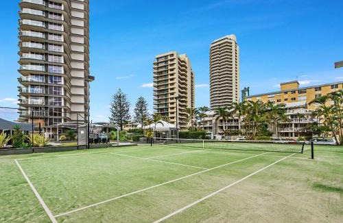 Main Beach Resort | Sunbird Beach Resort Gold Coast