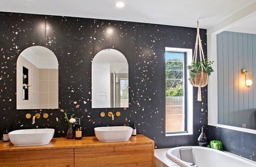 Broadbeach House | Sunbreeze (Heated Pool)