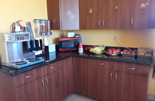 Zapata Hotel | Sunbridge Inn & Suites