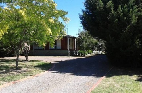 Eildon House | Sunburst Retreat - Eildon