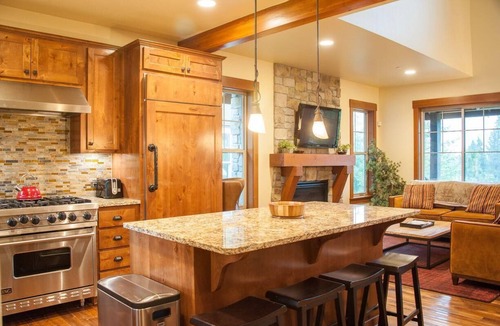 Cle Elum Ski Chalet | Suncadia 3 Bdrm Townhome Overlooking the Trees