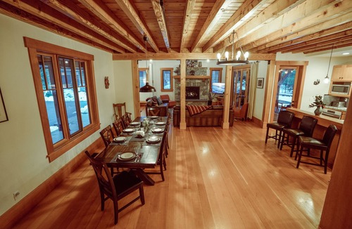 Cle Elum House | Suncadia Retreat Private half acre Quiet Cul-de-Sac Fire pit Bikes