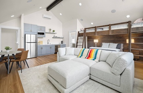 Roslyn Apartment | Suncadia Studio - Private Entrance - AC