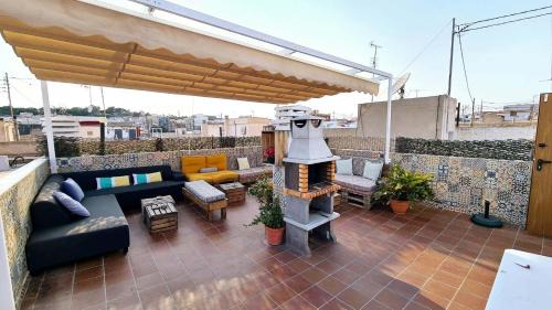 San Anton Apartment | SUNCASTLE APARTAMENTOS ALICANTE -With share Rooftop Terrace And Barbecue