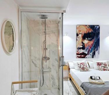 San Anton Apartment | SUNCASTLE APARTAMENTOS ALICANTE -With share Rooftop Terrace And Barbecue