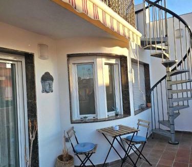 San Anton Apartment | SUNCASTLE APARTAMENTOS ALICANTE -With share Rooftop Terrace And Barbecue