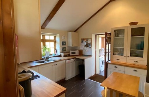 Camelford House | Sundance Cottage Sleeps 4