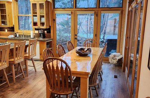 Sundance Cabin | Sundance, Spacious Vaulted Ceiling Cabin, Hot Tub, Huge Lawn, Mountain Views.