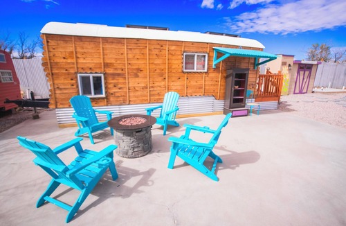 Truth or Consequences House | Sundancer Dream Wagon with Hot Springs Access