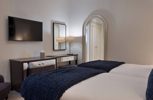 Box Hill Hotel | Sunday Box Hill Burford Bridge Hotel