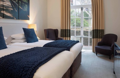 Box Hill Hotel | Sunday Box Hill Burford Bridge Hotel