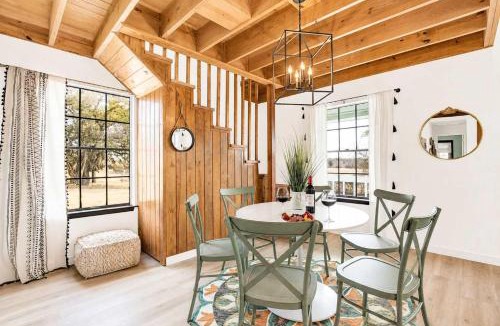 Fredericksburg House | Sunday Circle - Hot Tub & Hill Country Wine Trail