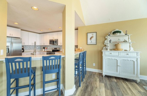 Nags Head House | Sunday Drive - Nags Head MP 15, Oceanfront, Private Walkway to Beach, Pool, Hot Tub