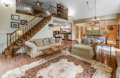 Sunderland House | Sunderland Well-Appointed Home