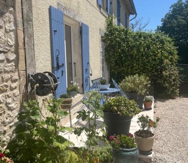 Paille Bed & Breakfast | Sundown