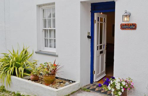 Calstock House | Sundowners