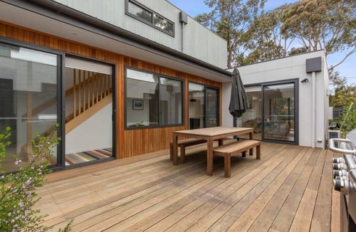 Barwon Heads House | Sundrenched Barwon Heads