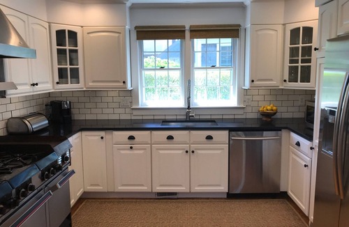 Naushop House | Sundrenched Beach Chicn