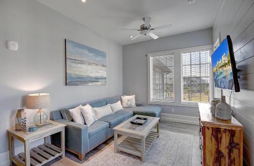 Cinnamon Shore Apartment | Sundrop TC 10301