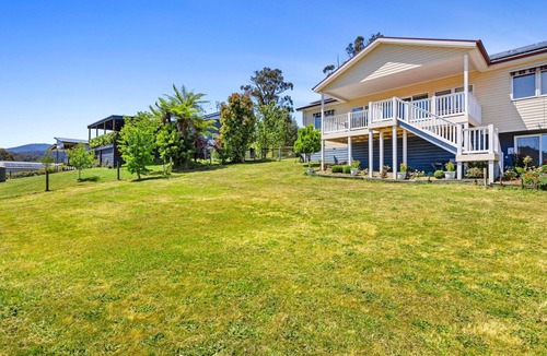 Marysville Apartment | SUNDS RETREAT - Perfect for Couples