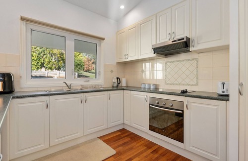 Marysville House | SUNDS VIEW- Spectacular mountain views