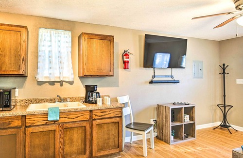 Midtown House | ‘Sunflower Casita’ ~ 2 Miles to Downtown!