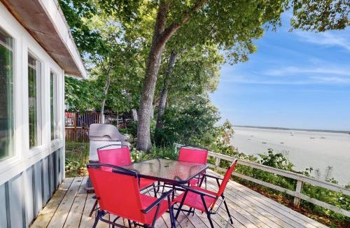 Freeport House | Sunflower Cottage