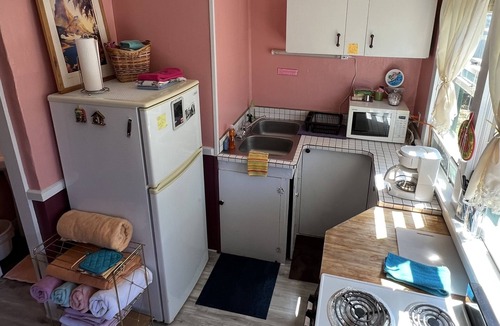 Hot Springs Cottage | Sunflower Cottage