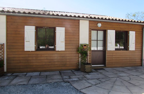Nalliers House | Sunflower Escape Cottage in Natura 2000 with Heated Pool