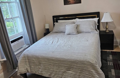 Summerside Bed & Breakfast | Sunflower Guest Suites