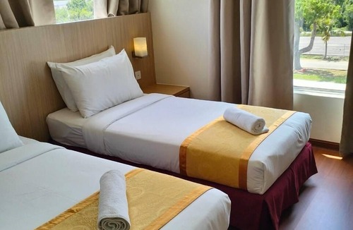 Pasir Penambang Hotel | Sunflower World Hotel