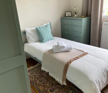 Le Dorat Bed & Breakfast | Sunflowers