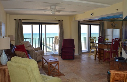 Daytona Beach Shores Condo | Sunglow, Beachfront Deluxe - 2 bed, 2 bath - ocean front unit