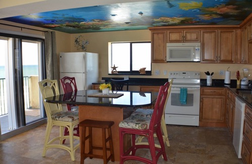 Daytona Beach Shores Condo | Sunglow, Beachfront Deluxe - 2 bed, 2 bath - ocean front unit