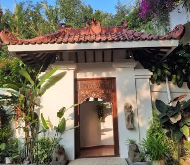 Bangunjiwo Villa | SUNKISS VILLA by Yogya Tropicana