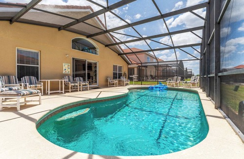 Solana House | Sunkist Getaway