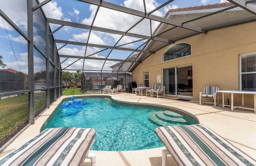 Solana House | Sunkist Getaway