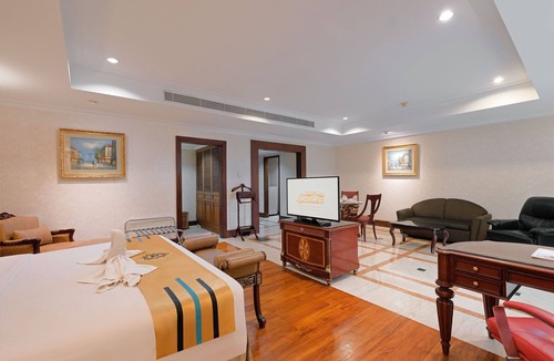 Sunter Hotel | Sunlake Waterfront Resort and Convention