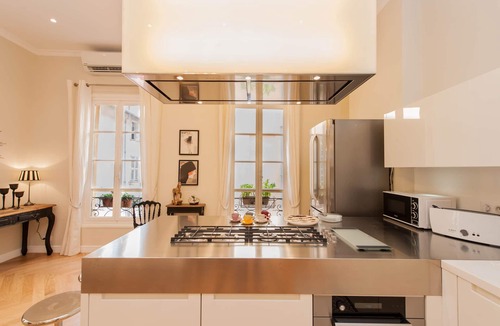 Old Town Apartment | SunlightProperties CRISTAL - Exceptional - 2 mins from the beach