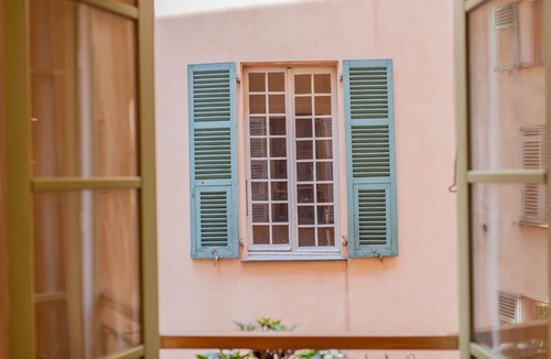 Old Town Apartment | SunlightProperties CRISTAL - Exceptional - 2 mins from the beach